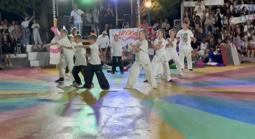 Показательное выступление наших спортсменов в ДОЛ