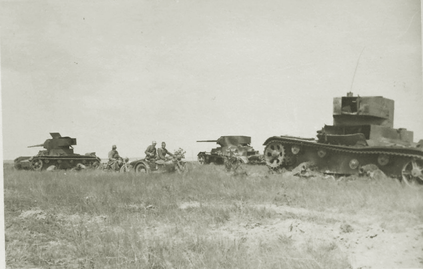 Подбитые танки РККА под Дубно в июне 1941.