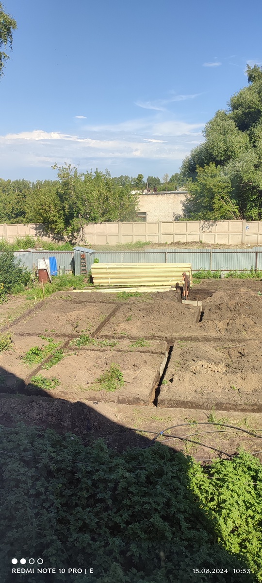 Работа кипит