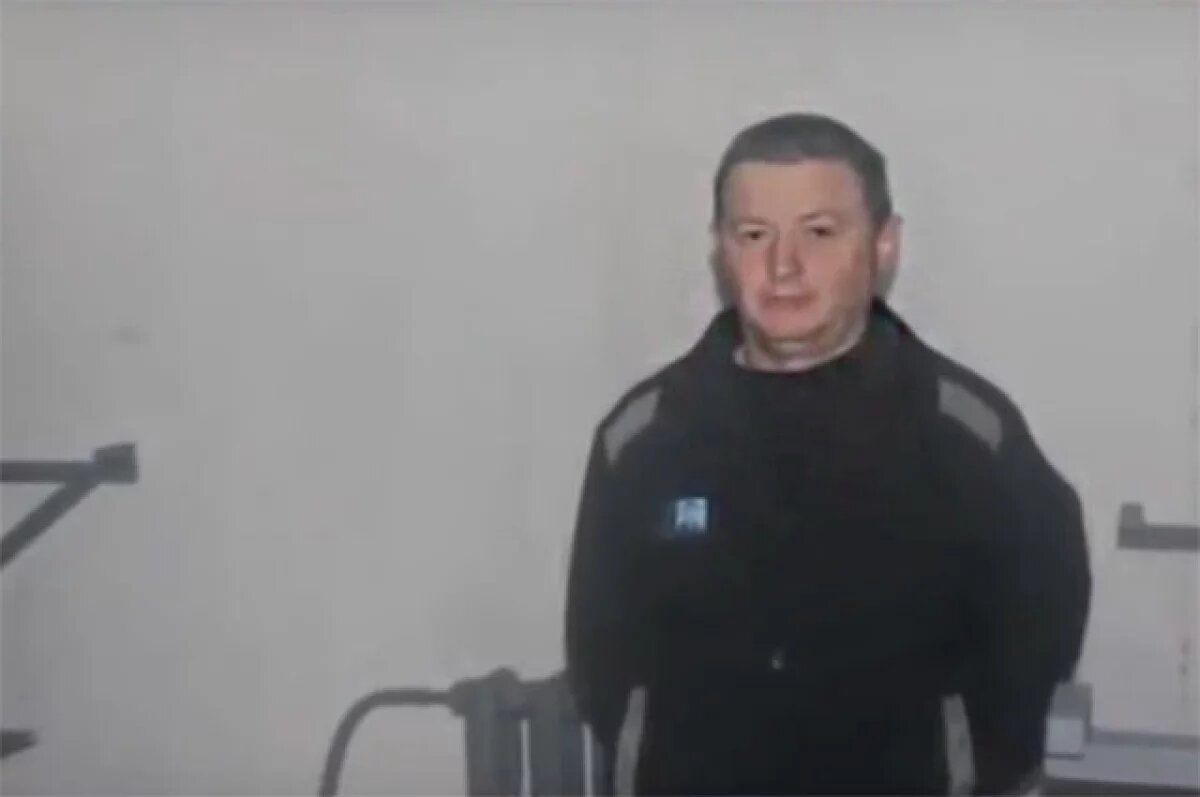    Член банды Цапков в СИЗО смотрел плазменный телевизор и ел красную икру