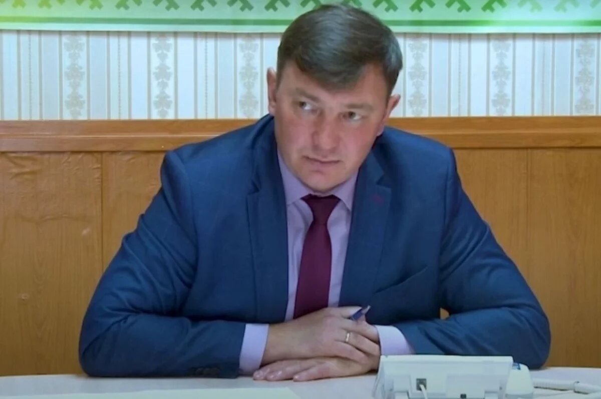    Чиновнику предъявили обвинение в злоупотреблении должностными полномочиями.