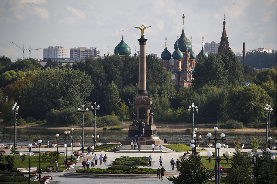 Парк на мысе Стрелка – одна из главных достопримечательностей Ярославля. | Фото: Артём Геодакян/ТАСС