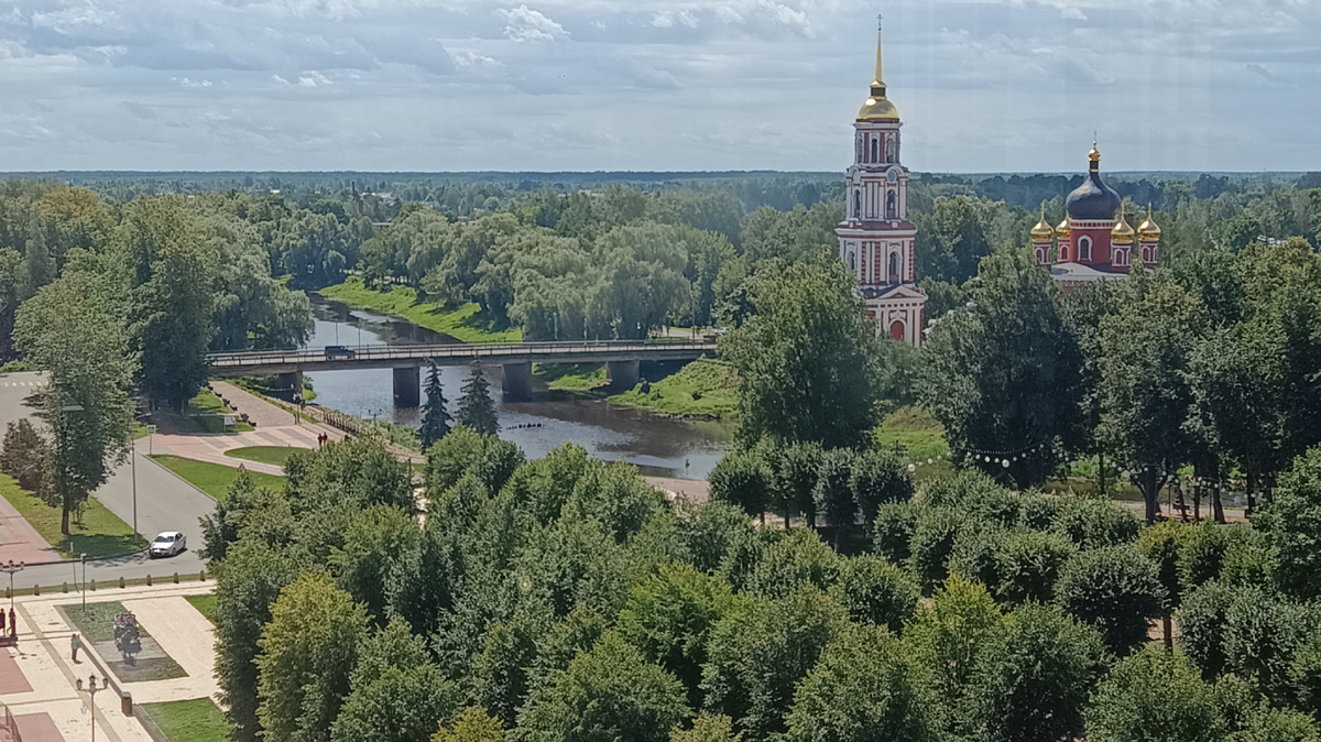 Вид на Старую Руссу со смотровой площадки 