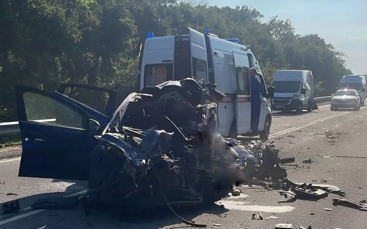    Массовое ДТП с гибелью двух человек попало на видео в Воронежской области телеграм-канал ГУ МВД по Воронежской области