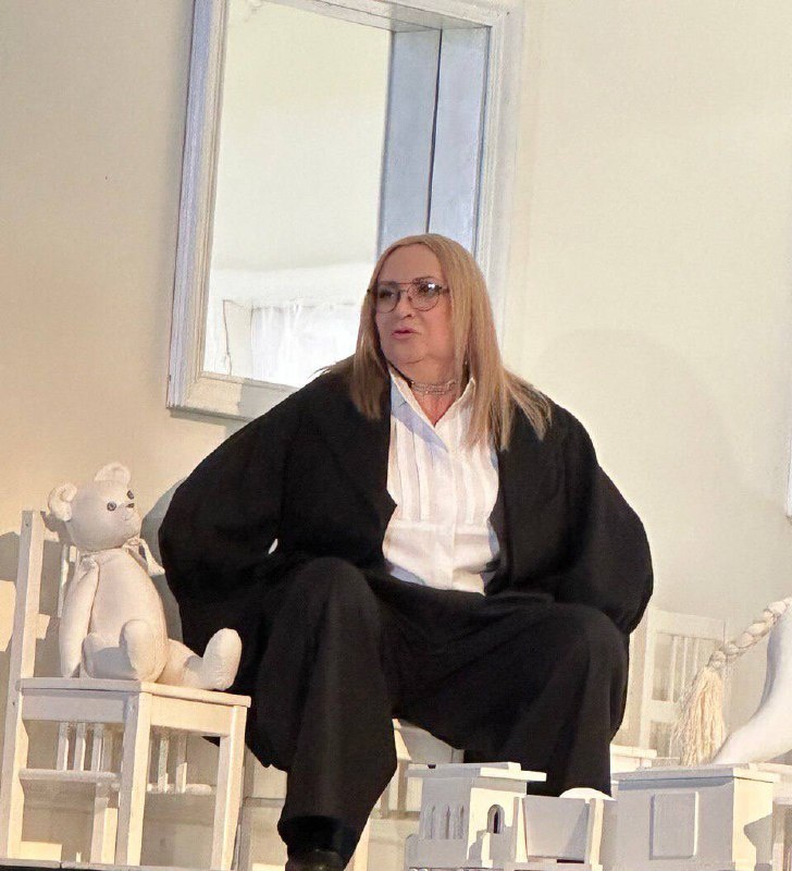 Васса Железнова (Вера Великанова). Спектакль «Васса Железнова».  Краснодарский академический театр драмы имени М. Горького.  Фестиваль «Горький +» в МТЮЗе. Фото автора.