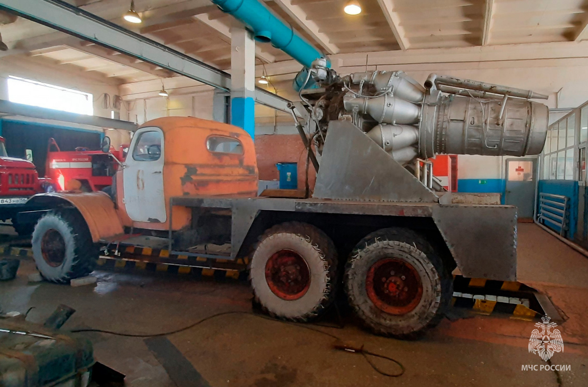 Автомобиль в ожидании реставрации