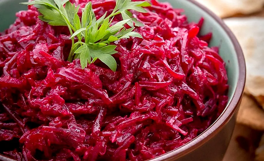Рецепт: Свекла с чесноком и майонезом.