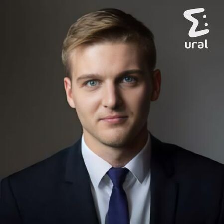    "Андрей Пирожков"