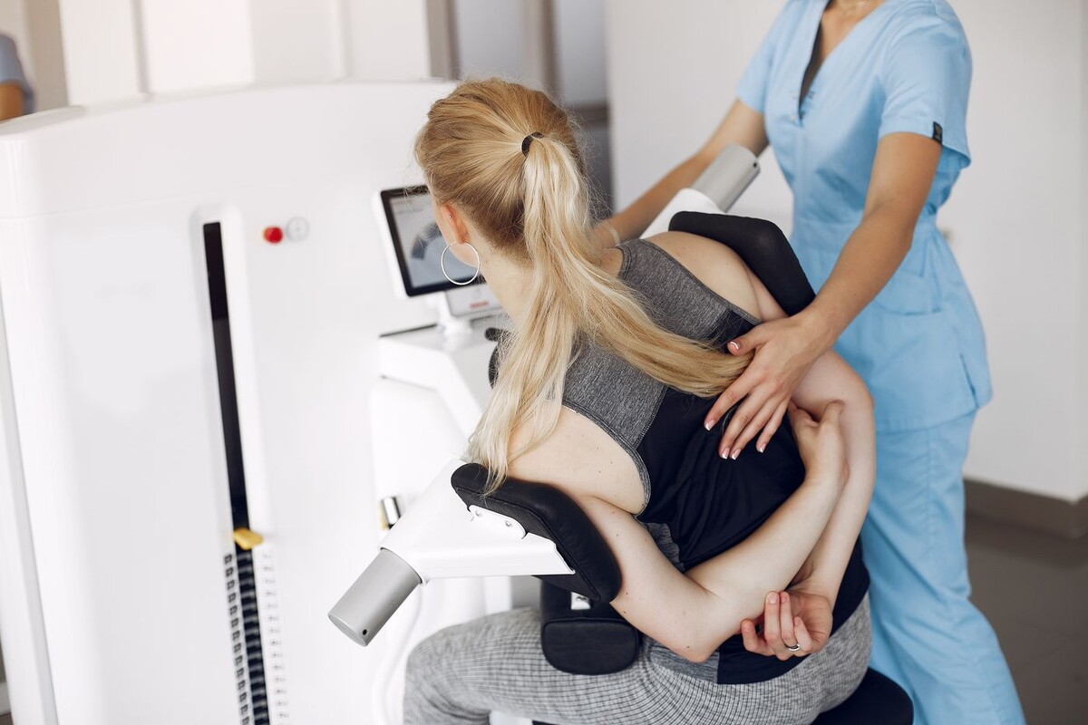 Осмотр осанки