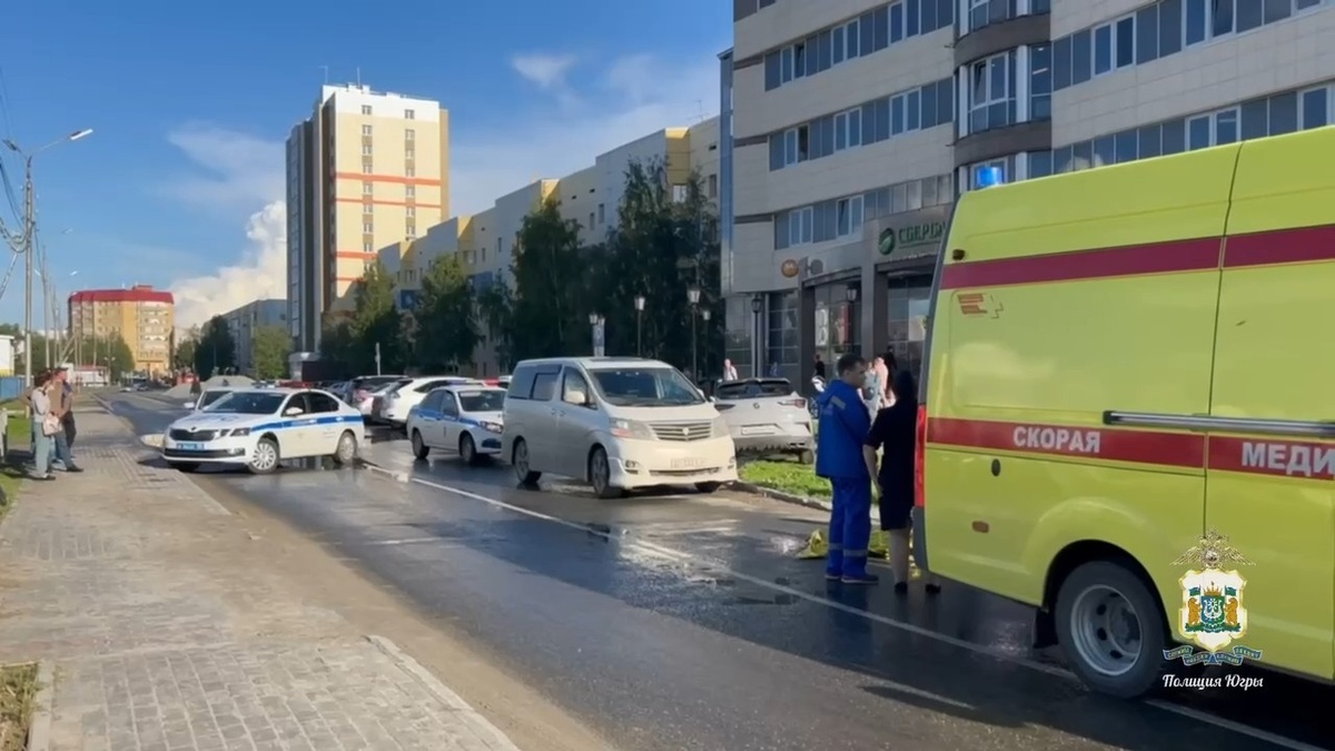    В Нефтеюганске насмерть сбили ребенка на самокате