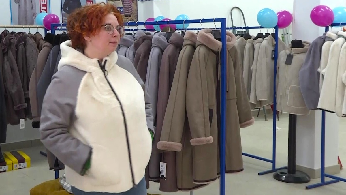    Жители Югры могут купить верхнюю одежду с большими скидками