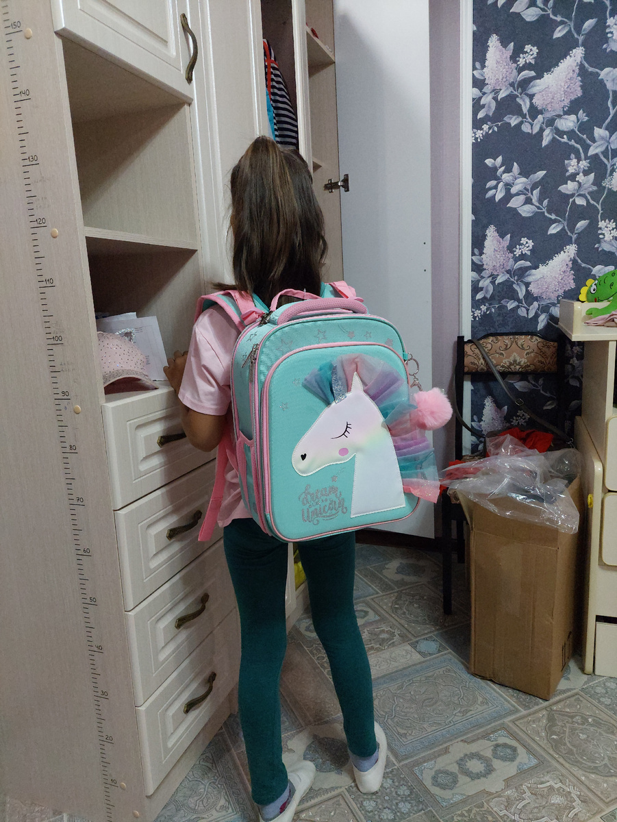 Красивый, но громоздкий для первоклашки