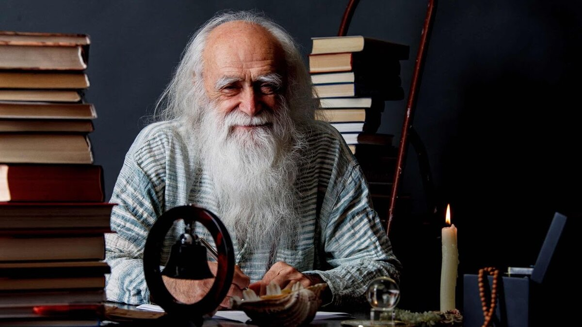 Лев Вячеславович Клыков