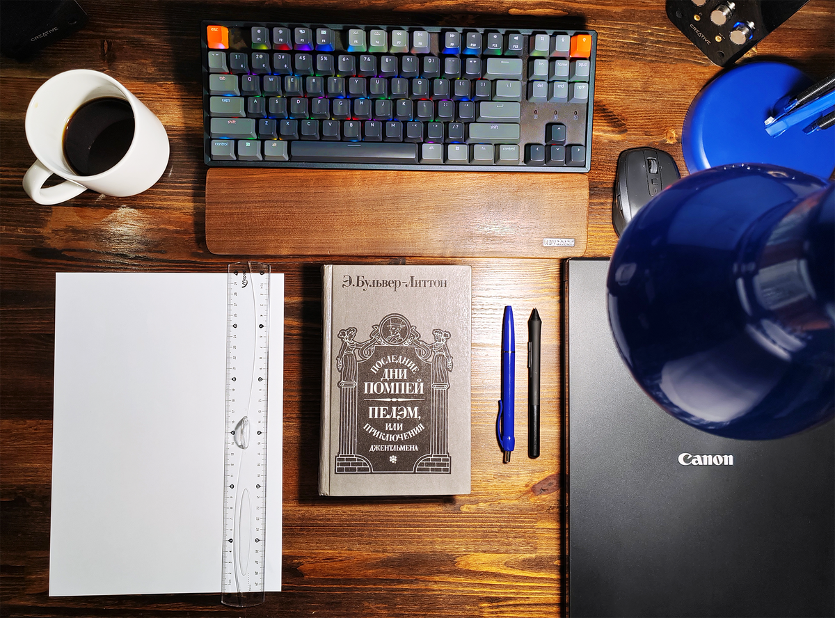 Ссылки на скачивание книги в конце статьи.