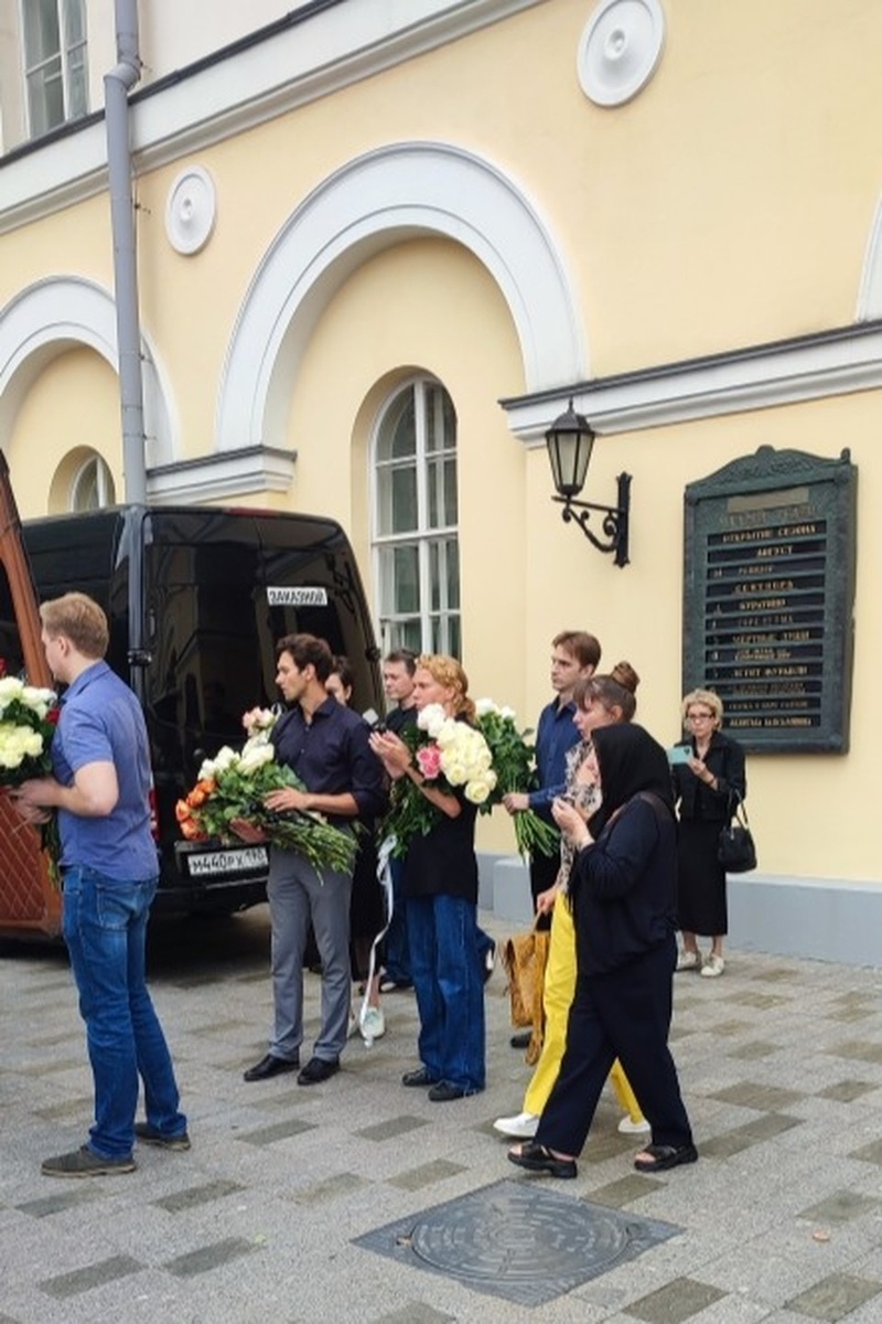    Пришли только те, кто действительно хотел прийти, кто искренне разделял скорбь с близкими Екатерины Васильевой. Анастасия ПЛЕШАКОВА