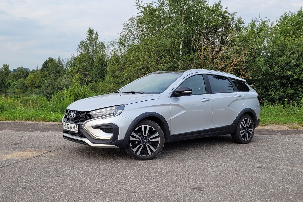 Lada Vesta SW Crossю Фото CarExpert.ru