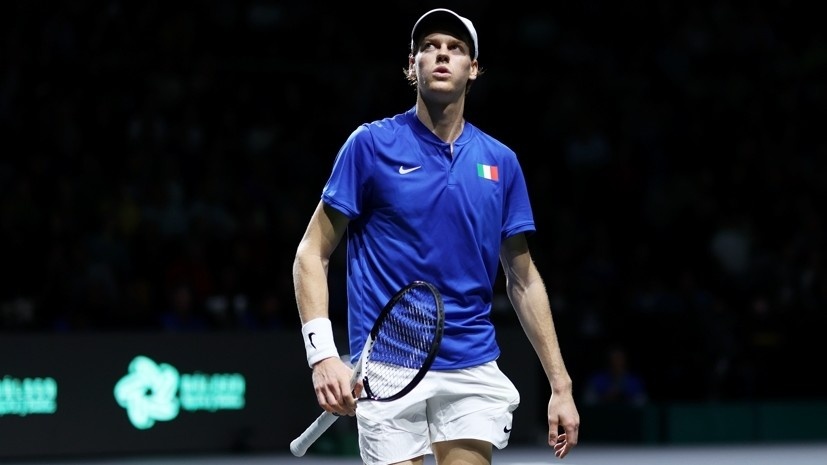     Первая ракетка мира Янник Синнер Gettyimages.ru Clive Brunskill / Staff