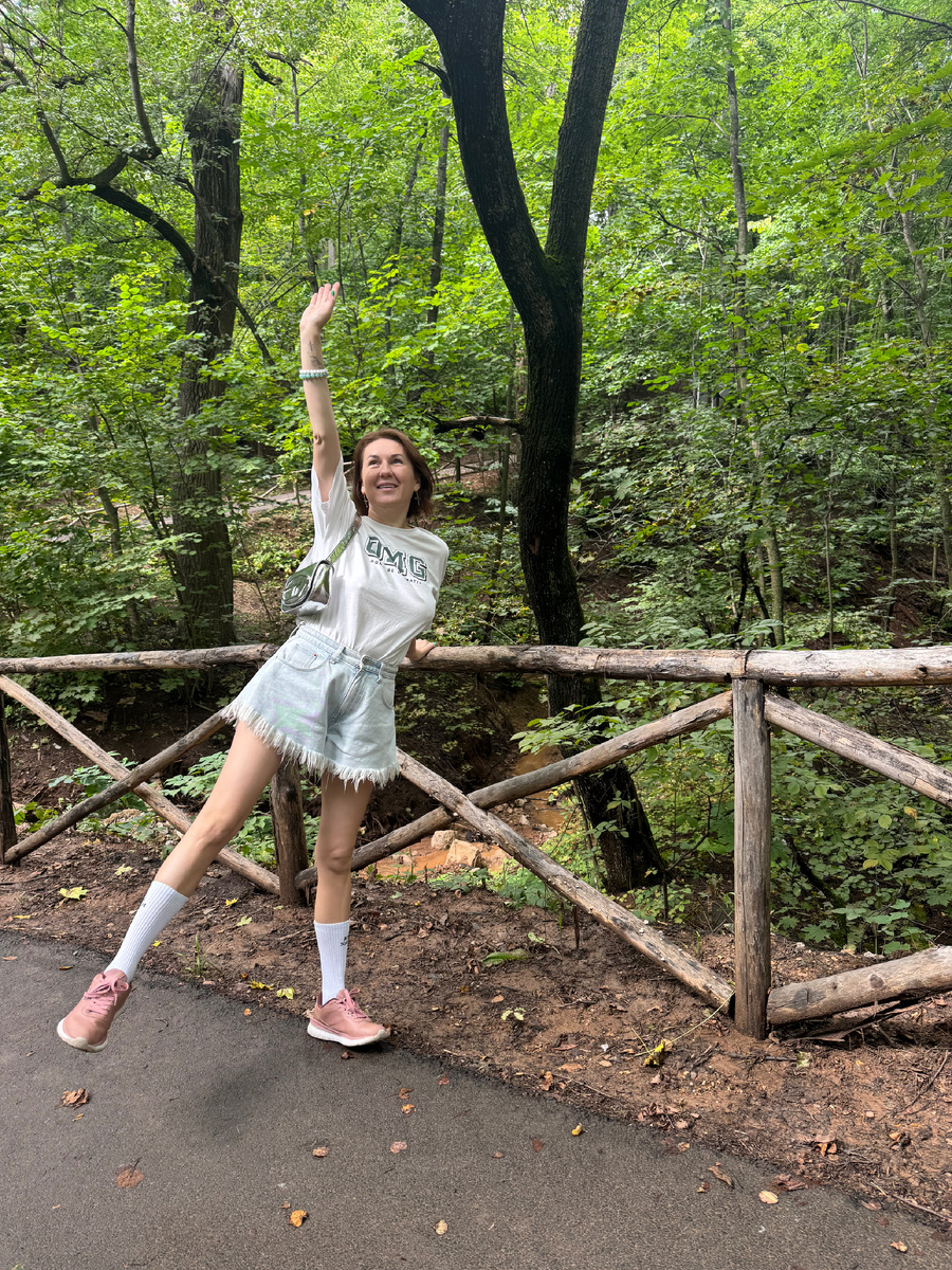 Для всех других у меня всегда всё было хорошо, а о помощи просят слабаки и неудачники, а я то точно не такая, поэтому и справлялась сама, до тех пор, пока тело не задолбалось. 