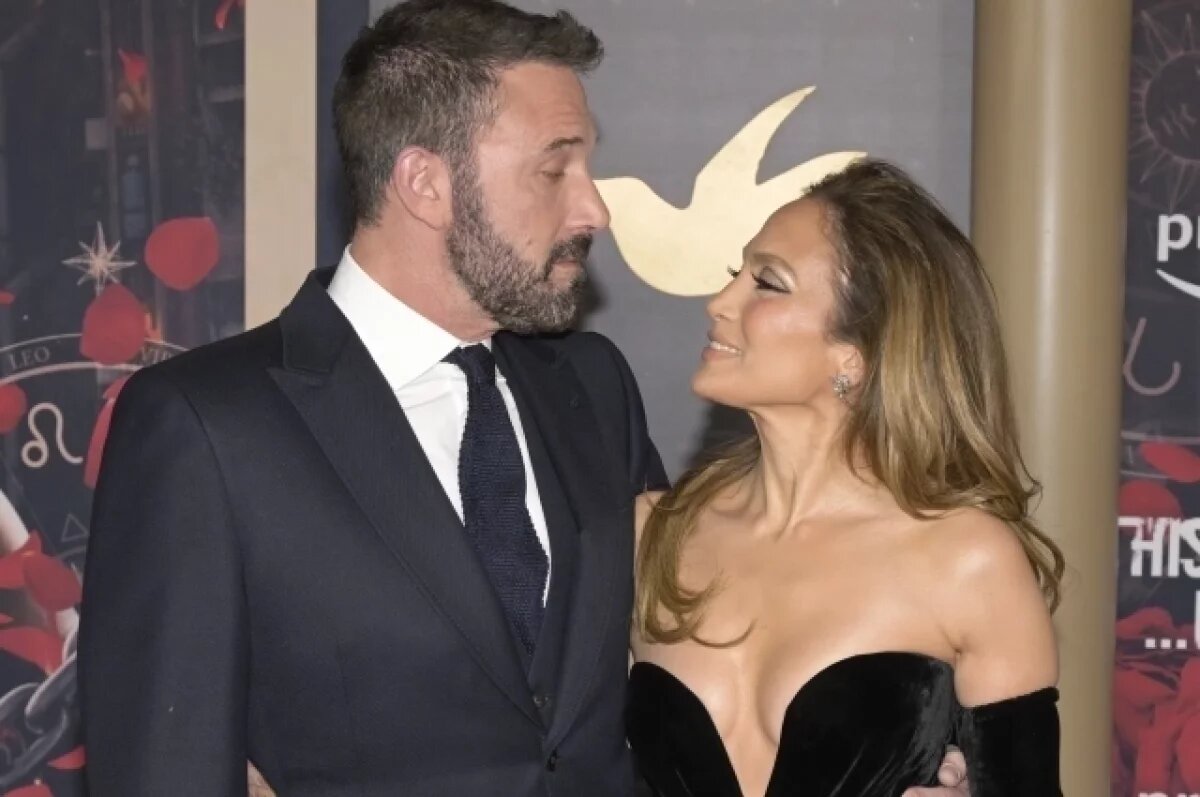    TMZ: Дженнифер Лопес подала заявление на расторжение брака с Беном Аффлеком