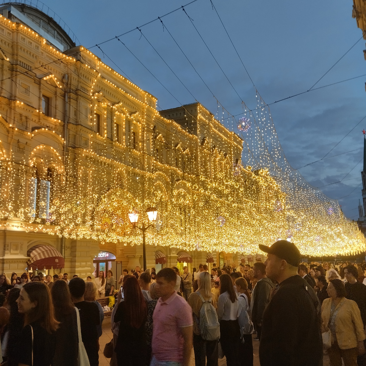 Фото из вчера. Никольская улица. Москва. Фото автора.