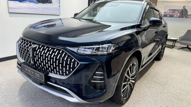     В Барнауле WEY 05 в синем цвете за 6,5 млн рублей. drom.ru