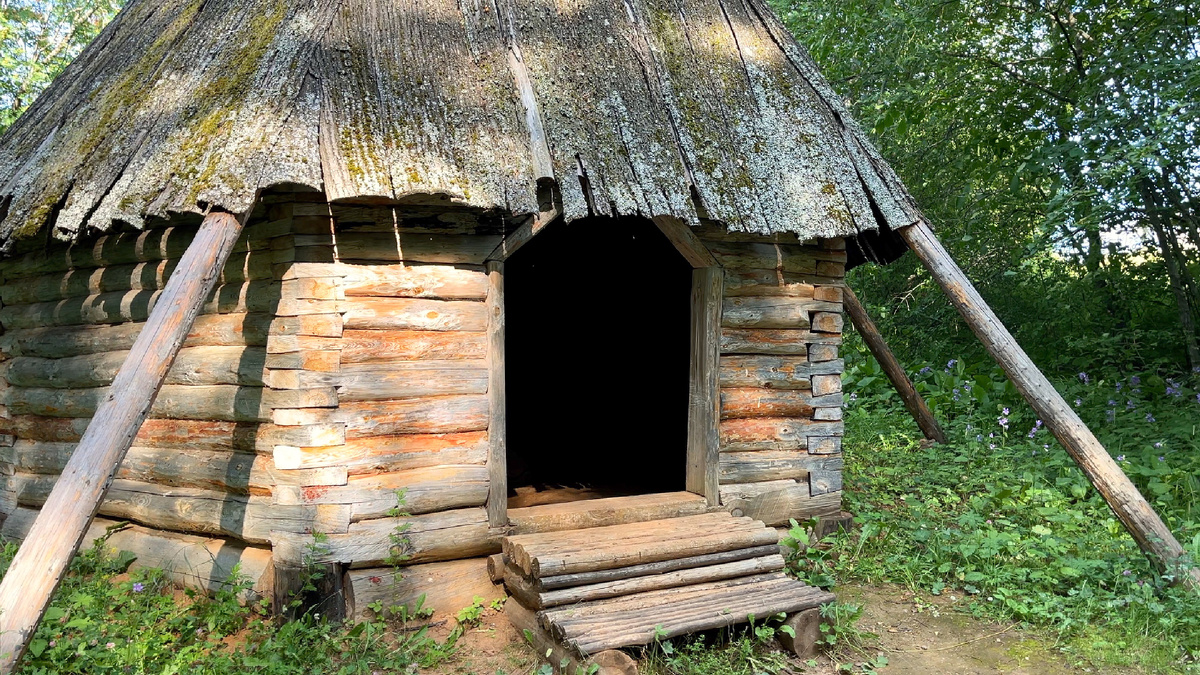 Куала - святилище удмуртов (экспозиция в музее "Лудорвай")