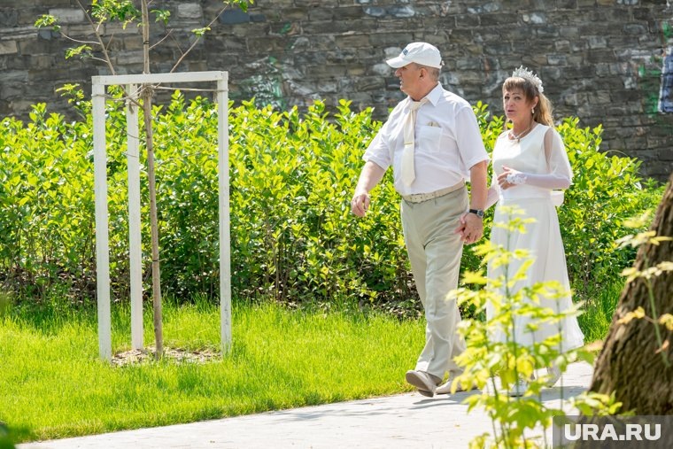 Выплаты можно получить на юбилей после 50 лет брака. Фото: Руслан Яроцкий © URA.RU