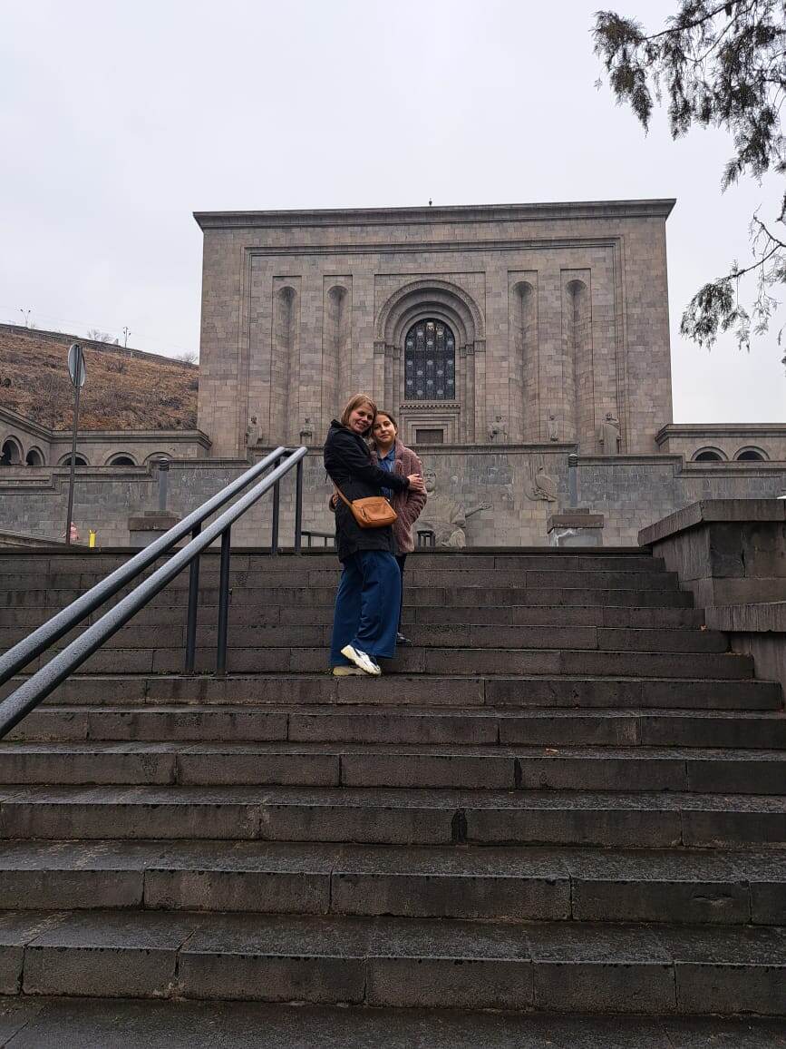 Всем привет!  Какой народ изобрел коробку-автомат, банкомат, телевизор спросите любого армянина - он ответит с гордостью: