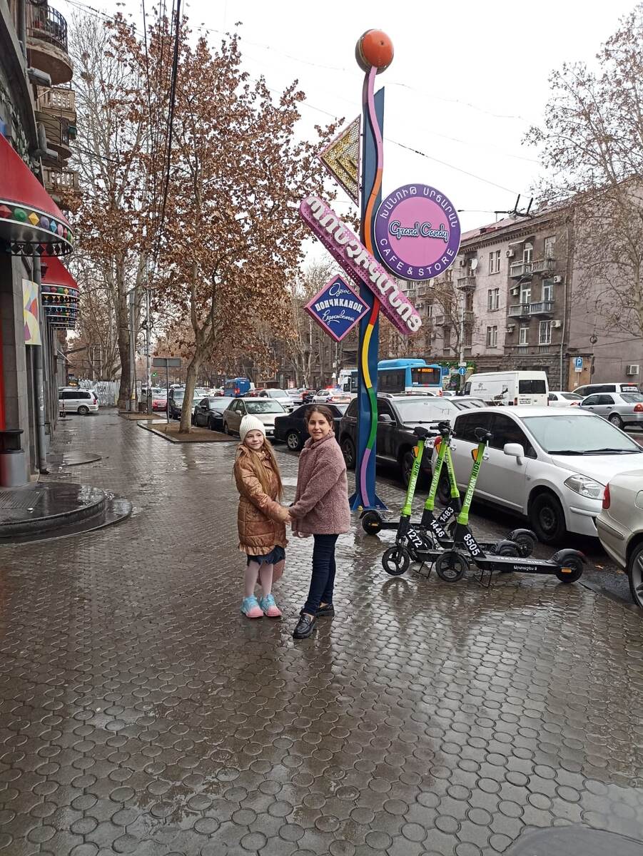 Всем привет!  Какой народ изобрел коробку-автомат, банкомат, телевизор спросите любого армянина - он ответит с гордостью: