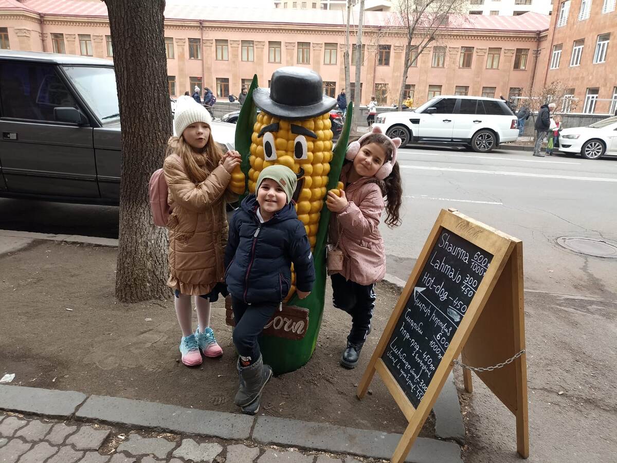 Всем привет!  Какой народ изобрел коробку-автомат, банкомат, телевизор спросите любого армянина - он ответит с гордостью: