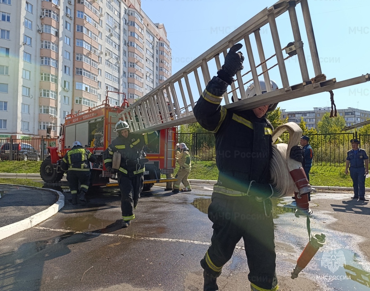 Пожарный спасатель соревнования