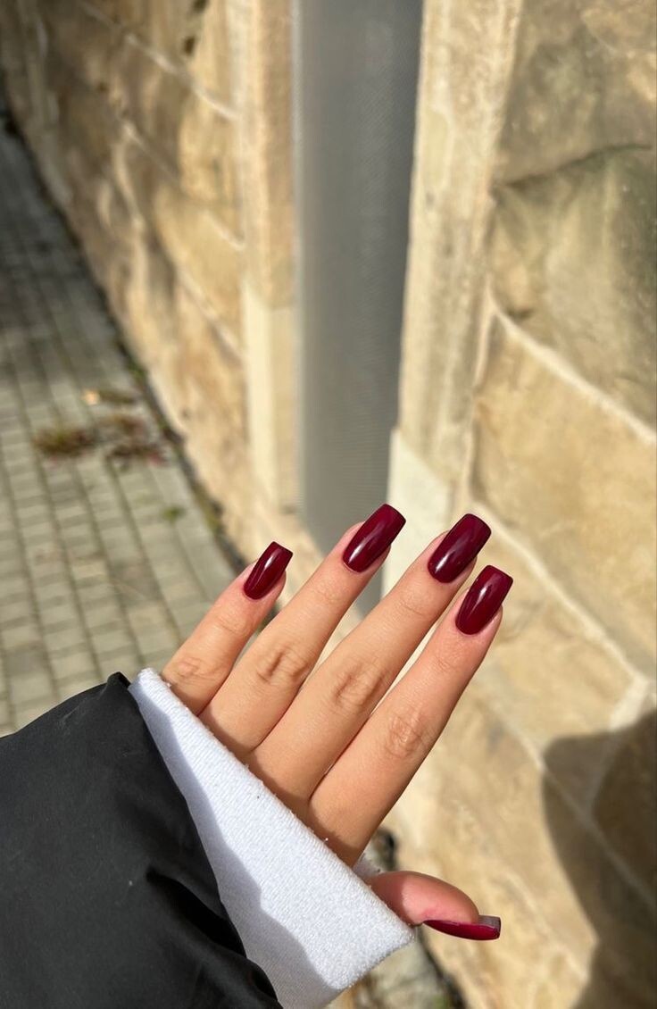 Трендовый маникюр на предстоящую осень.