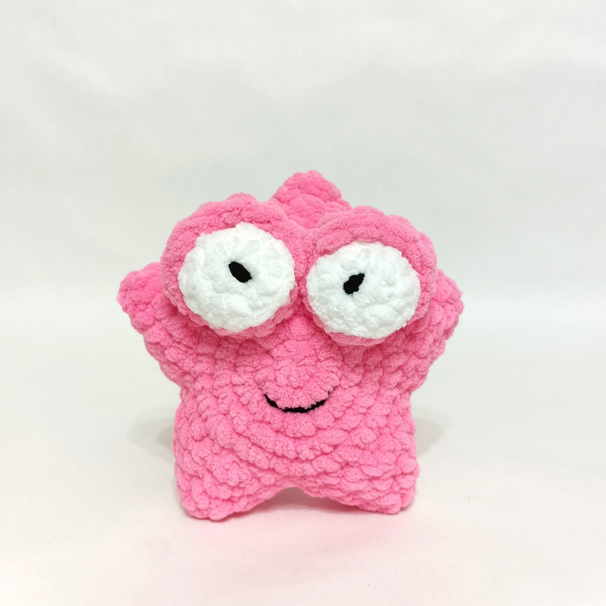 МК Звезда крючком с большими глазами