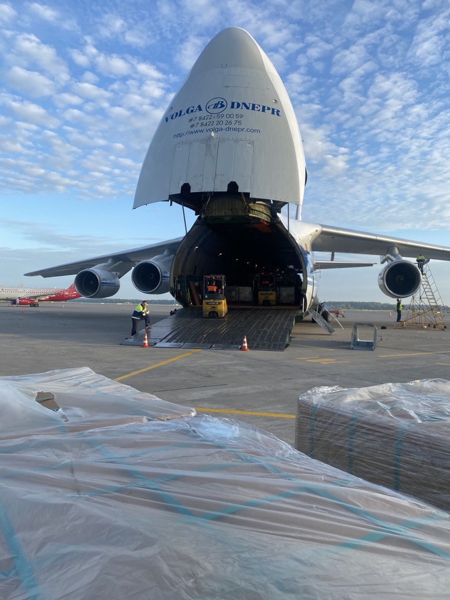 Самолёт Руслан, зафрахтованный для чартерной перевозки