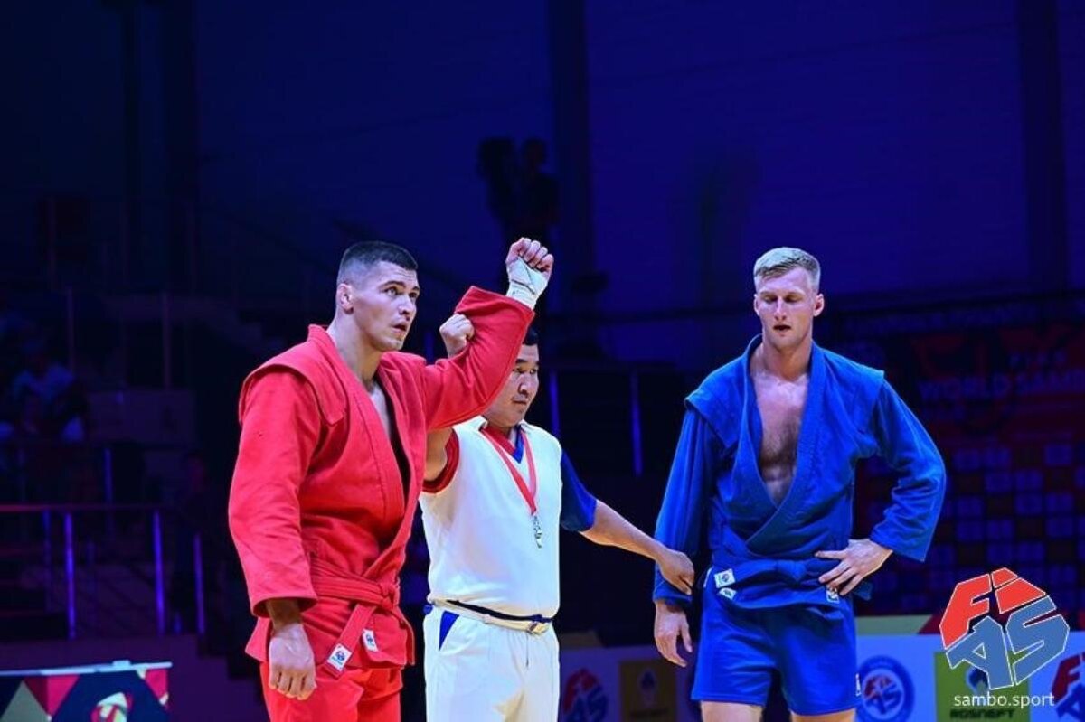    Студент из Нижневартовска взял «золото» на Кубке мира по самбо