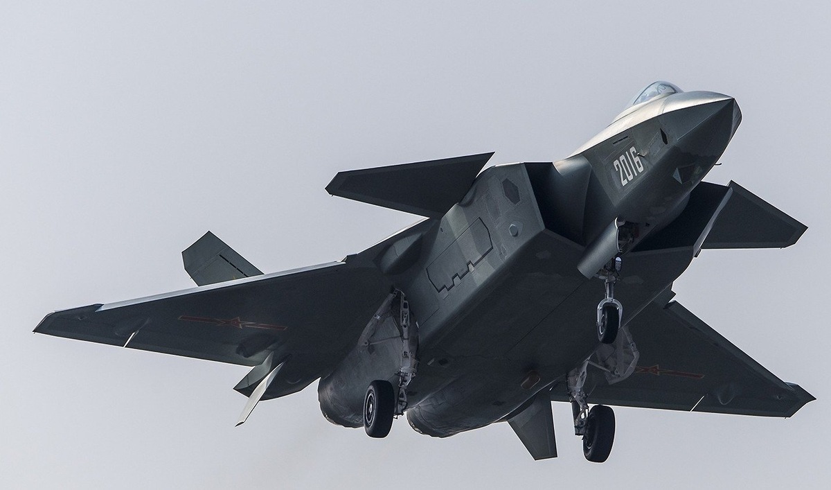 Итсребитель Chengdu J-20 Фото: Chengdu Aerospace Corporation