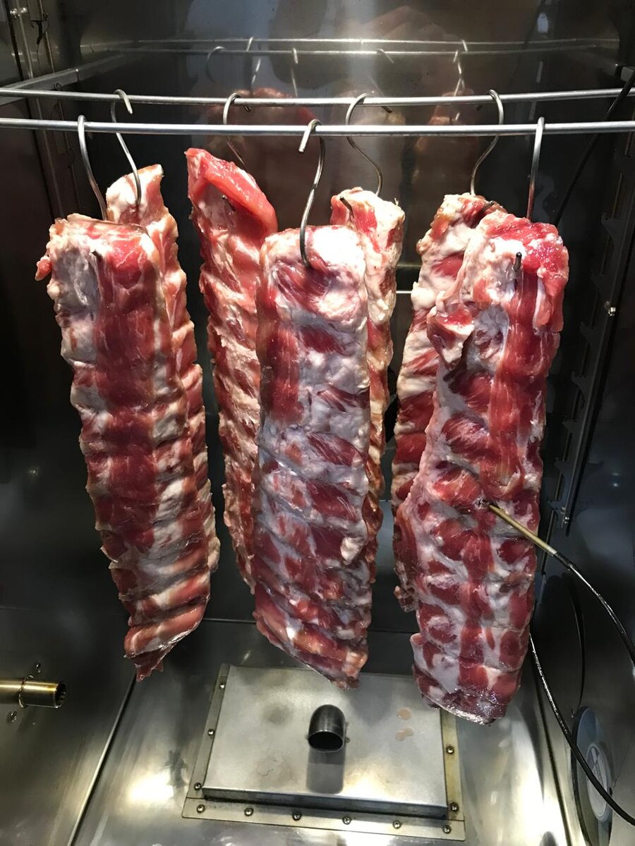 Ребрышки в коптильне 