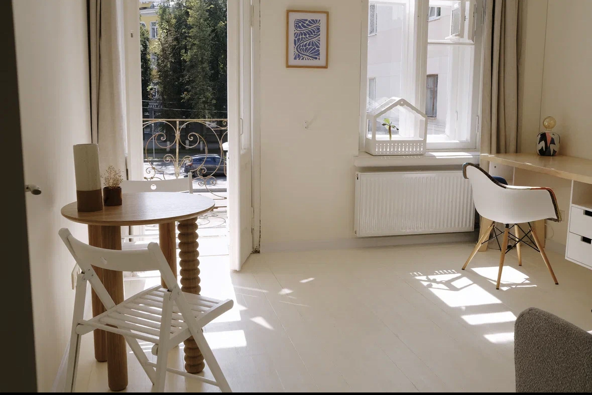 Дизайн квартиры в историческом доходном доме с мебелью от KUBI