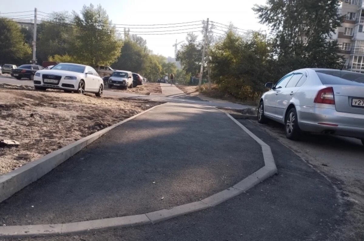    В воронежском микрорайоне «Лазурный» сделали тротуар