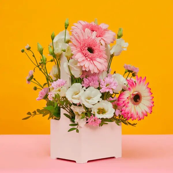   Букет из гербер, лизиантусов и хризантем «Бежевый» от AzaliaNow Мария Тетерятникова