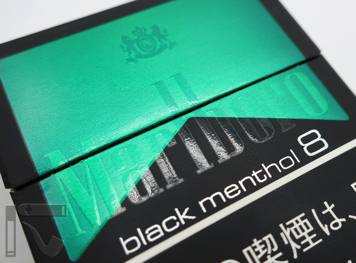 Сигареты Marlboro Black Menthol 8. Фото: © канал "Уголок Курильщика"