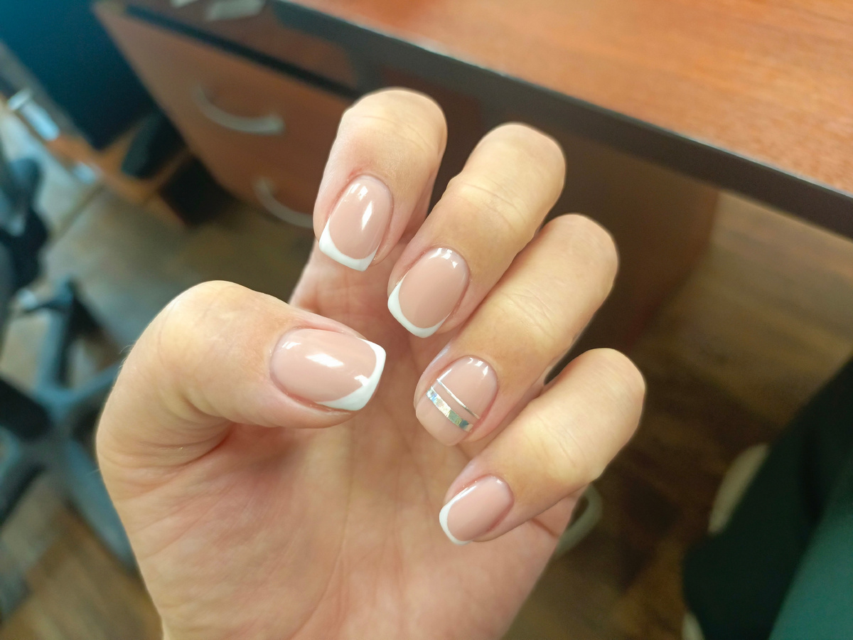 Фрэнч - мой любимый вариант маникюра.