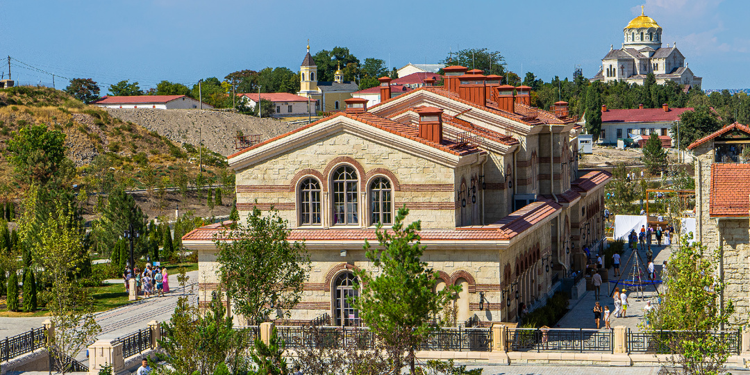 Новый Херсонес – новая достопримечательность у древней реки Героон.
