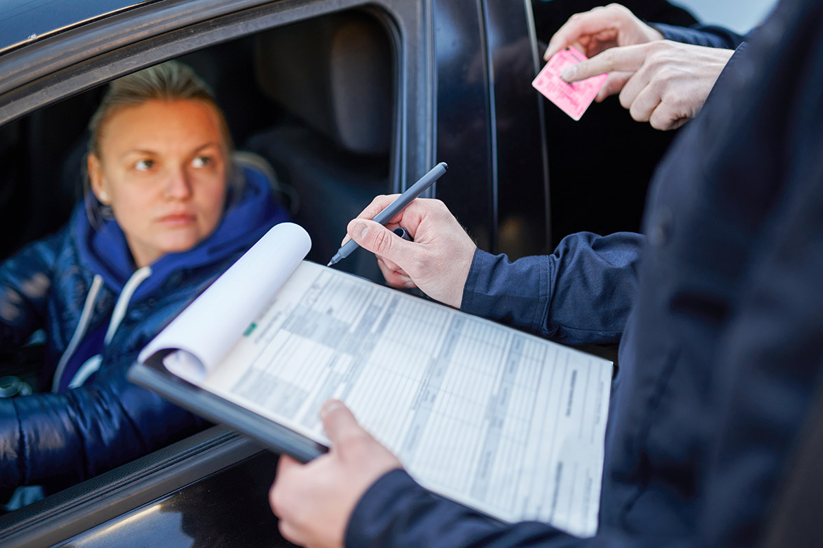    Не теряйте присутствия духа во время проверки на дороге. Источник: Shutterstock