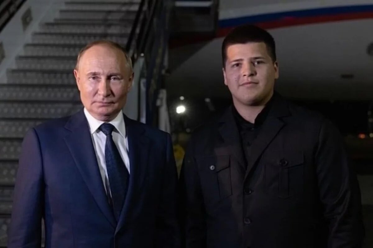    Дети Кадырова опубликовали в соцсетях фотографии с президентом Путиным