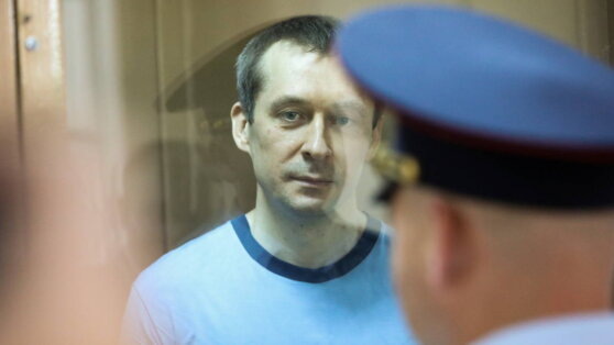    Отбывающий срок за взятки на 1,6 млрд рублей Захарченко попросил отправить его на СВО Сергей Бунеев