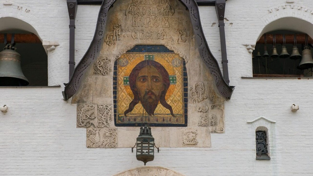    Спас Нерукотворный, мозаика. Фрагмент собора Покрова Пресвятой Богородицы. Фото: Lori