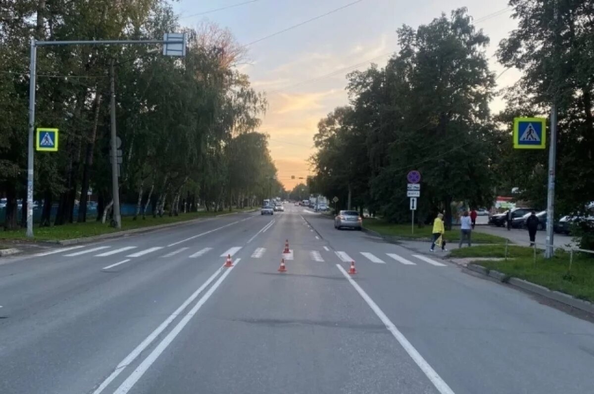    Водитель Toyota сбил мать с 3-летним ребенком на переходе в Новосибирске