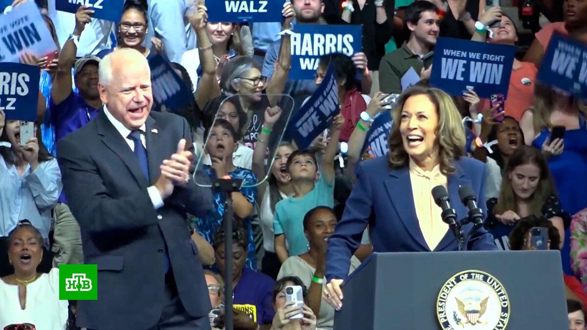    Харрис и Уолц начали совместную предвыборную кампанию