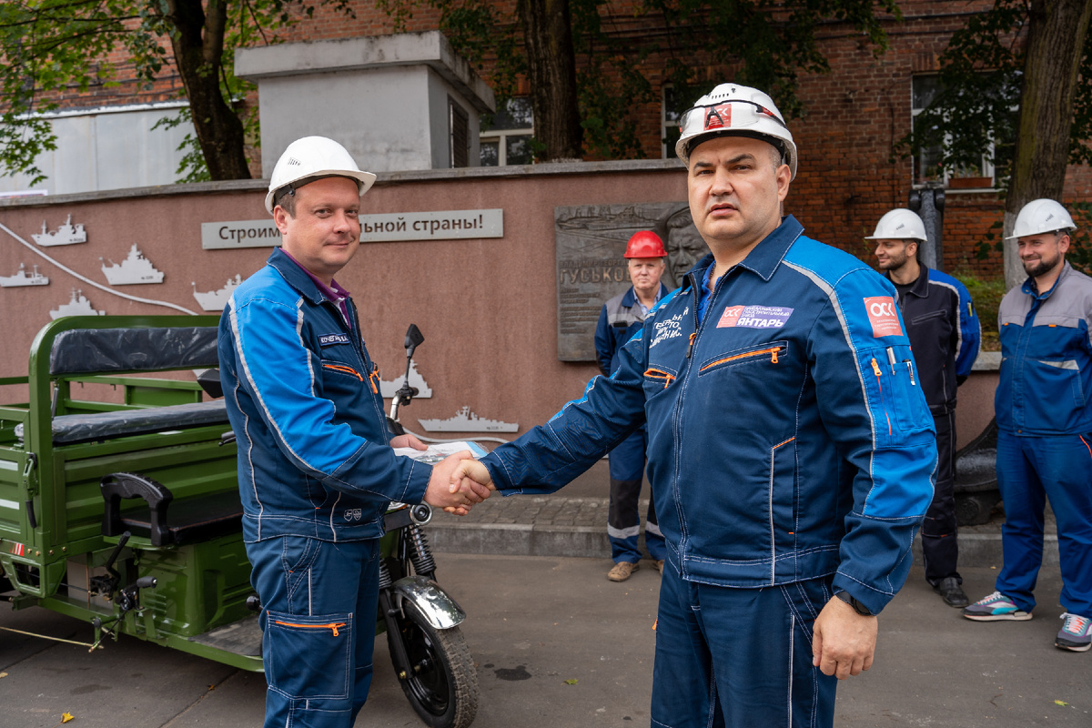 Технику передали начальнику цеха